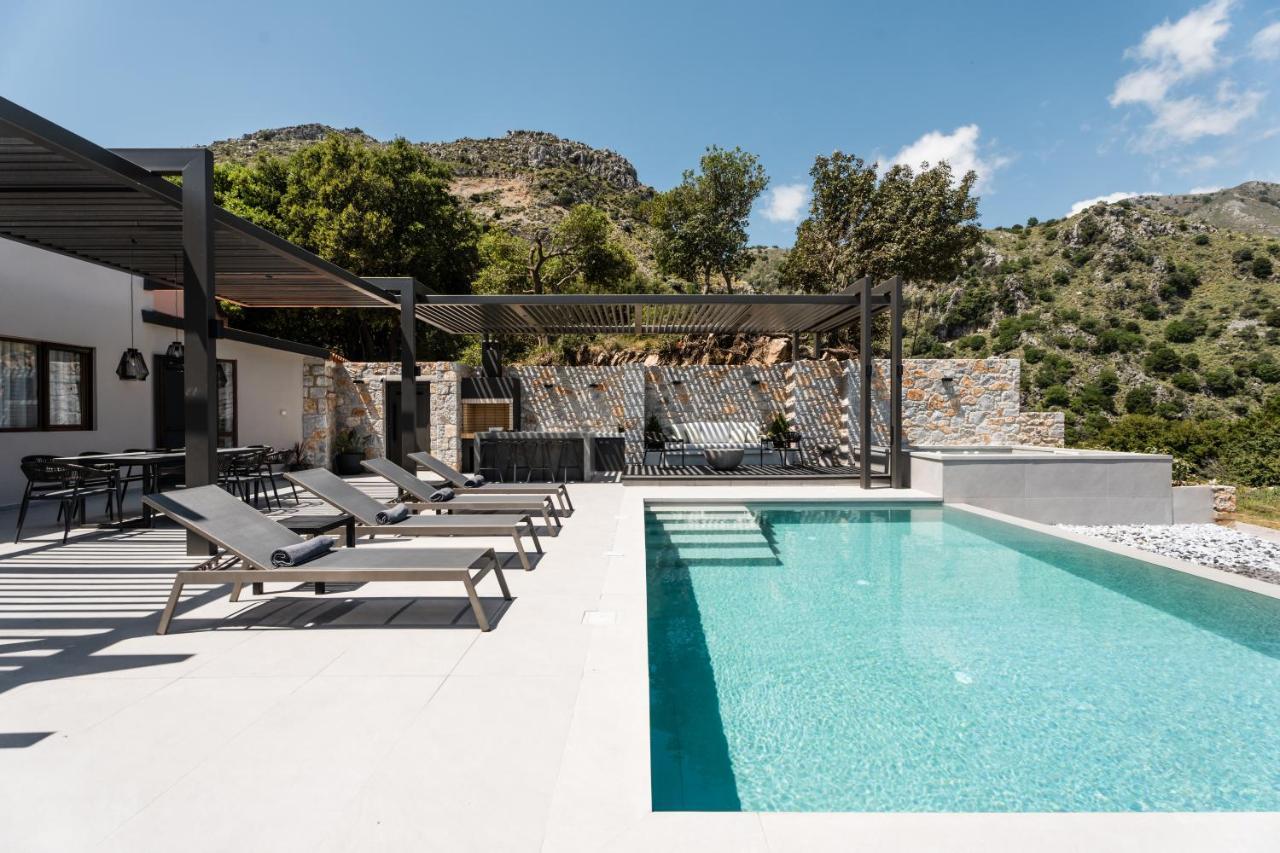 Eumelia Iconic Villa, With Heated Pool & Whirlpool, By Thinkvilla Asi Gonia Extérieur photo